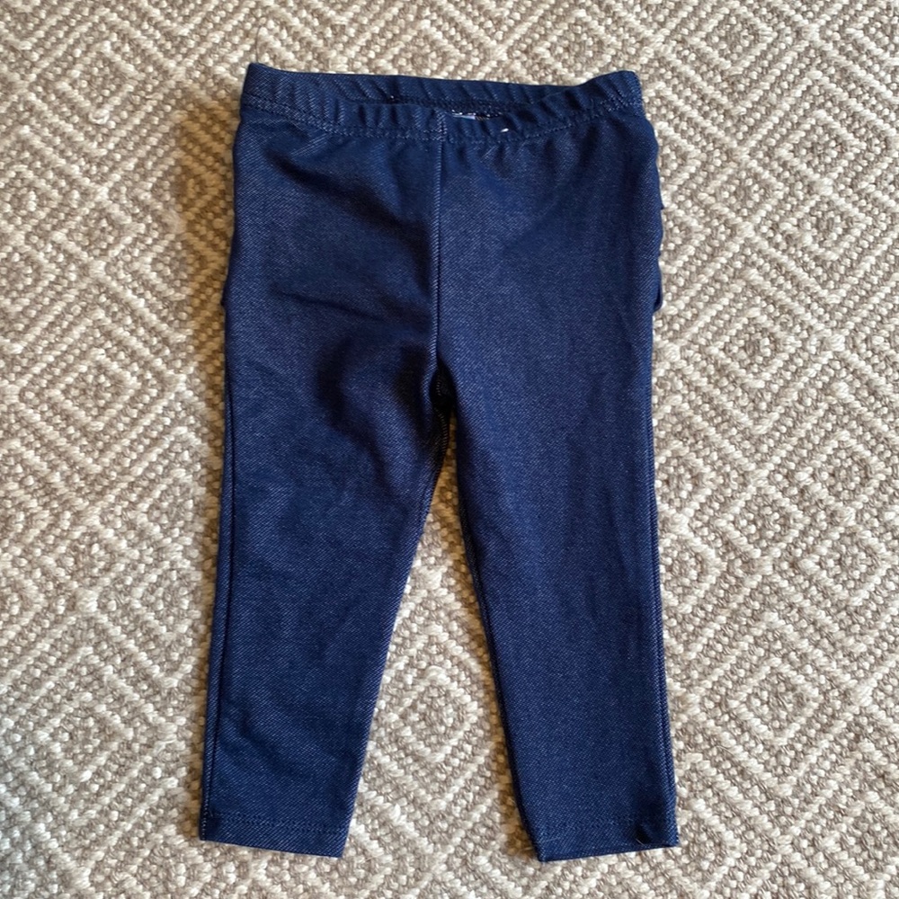 Baby jeggings with ruffle butt